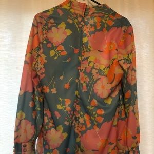 Beautiful & like new Asian floral pants suit